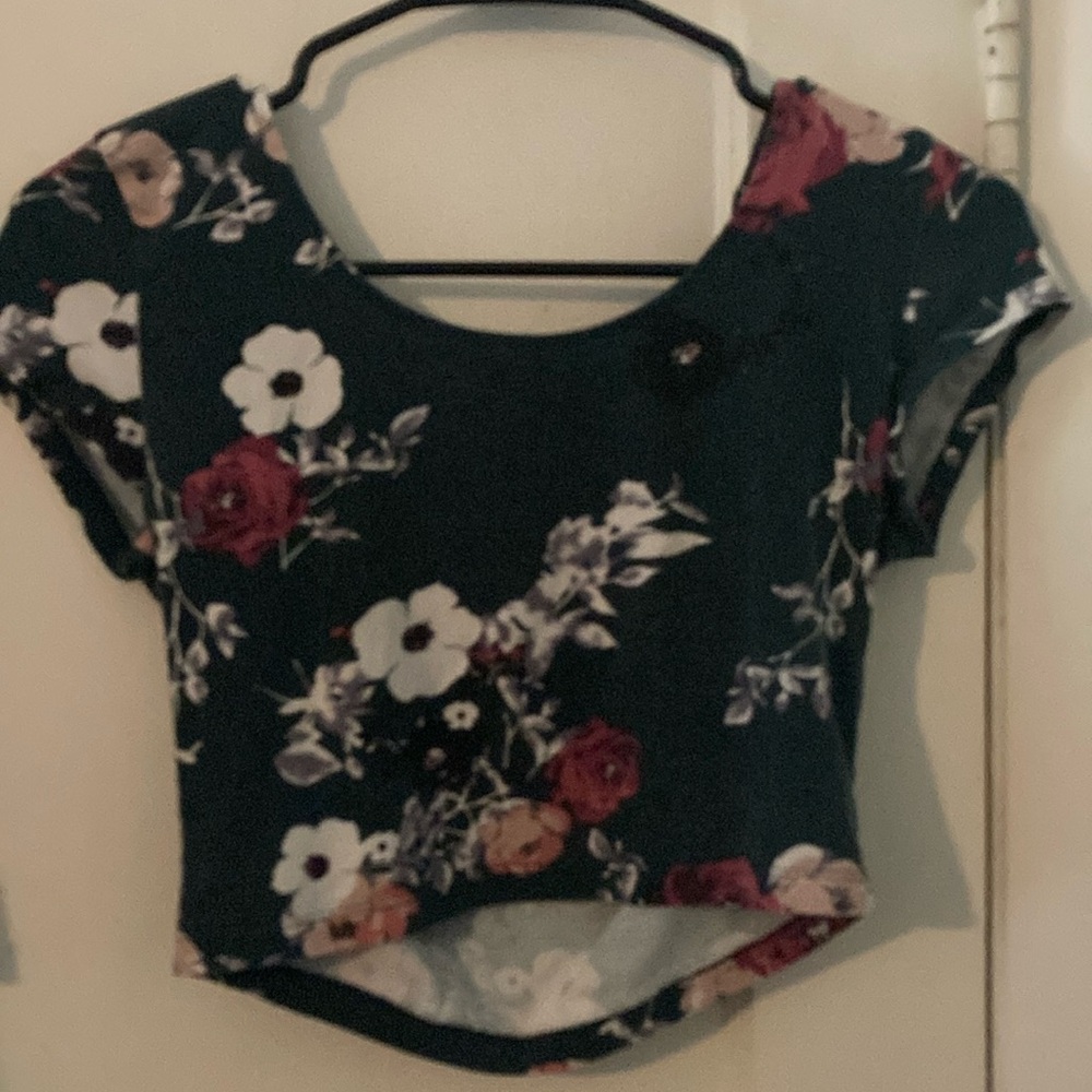 Crop top